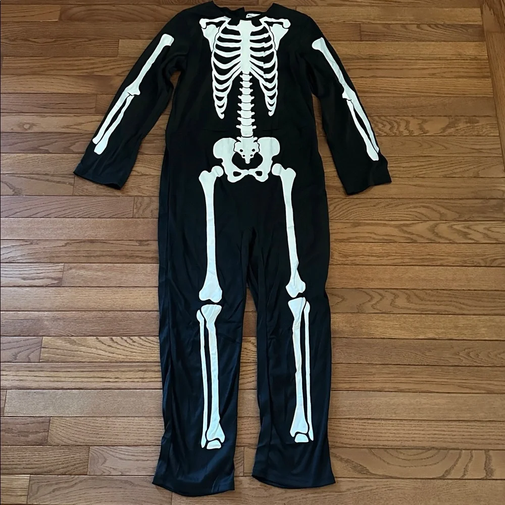 💀 NWT Kids Skeleton Costume Glow in The Dark Skeleton Halloween Costume age 9-11